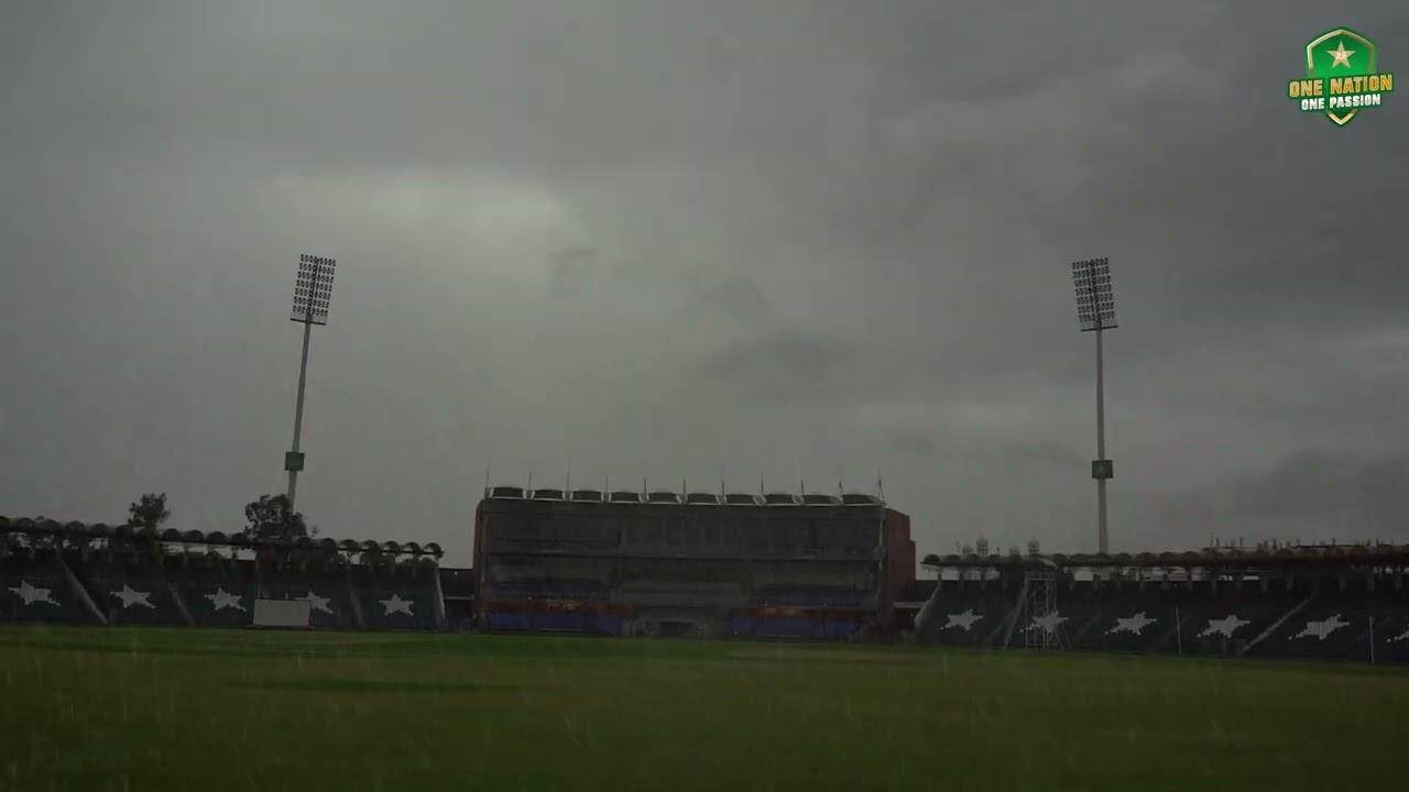Cloud cover and monsoon rain 🌧️ A stunning view of  Gaddafi Stadium, Lahore 🏟️🏏