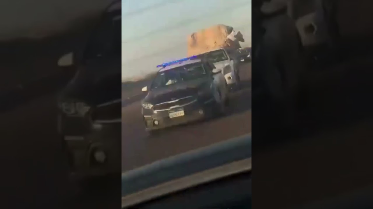 مطاردة خطرة بين الشرطة و نص نقل
