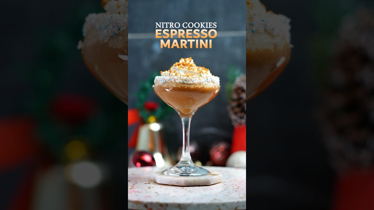 Nitro Cookies Espresso Martini 🎄#коктейль #бар #напиток #коктейли #бармен #коктейльбар #рождество