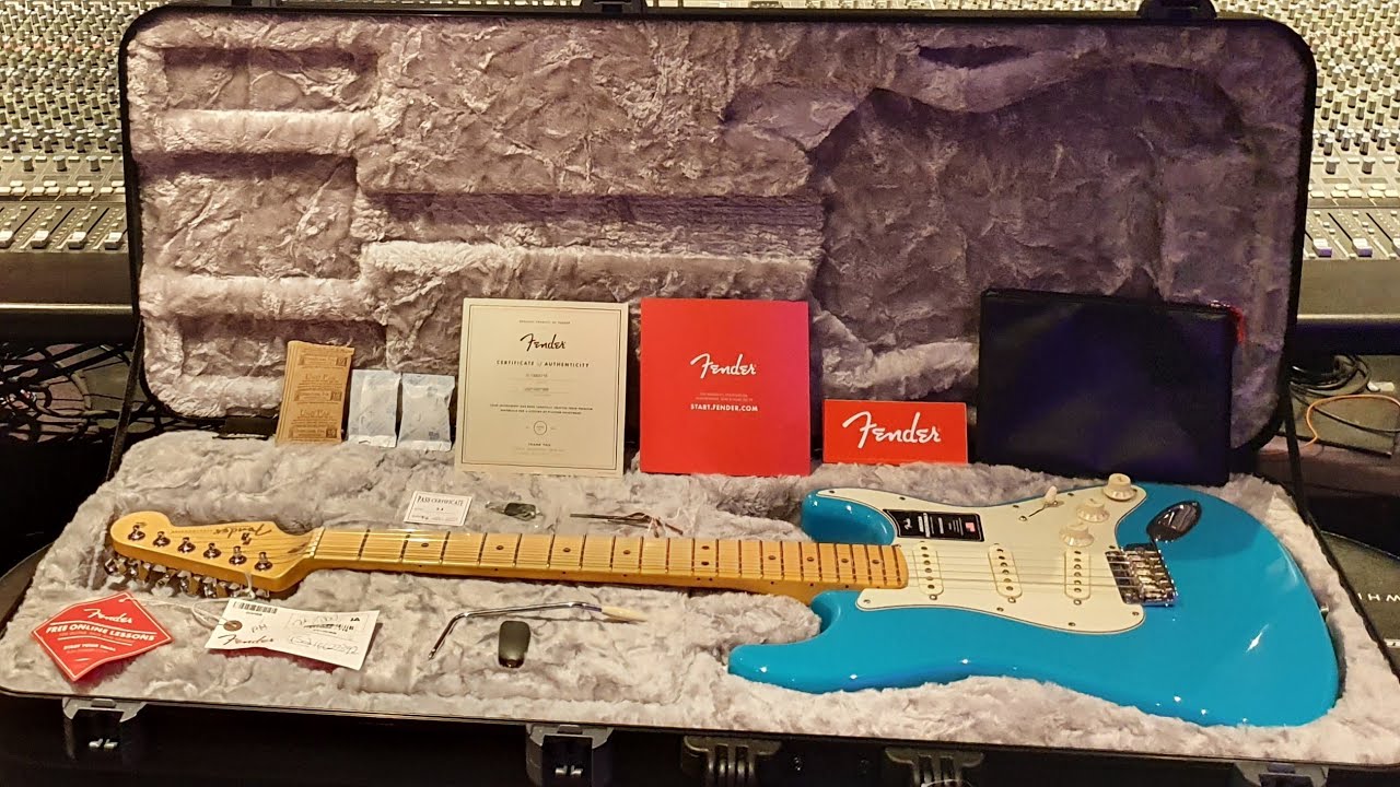 Гитара Fender Miami Blue American Professional II Stratocaster 2021 — подробный видеообзор
