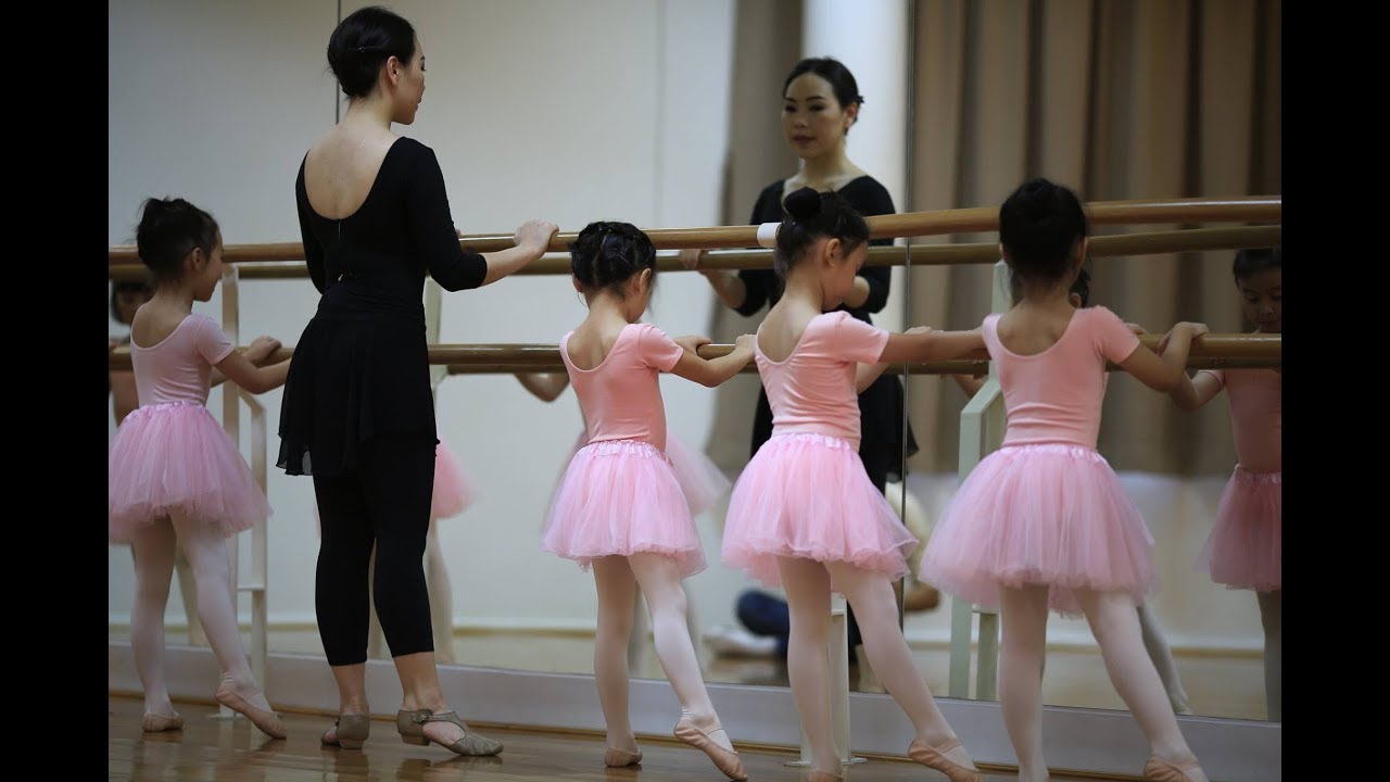 The Artists Dance Studio โรงเรียนสอนเต้นบัลเล่ต์ ในรายการ Young Health @ Heart