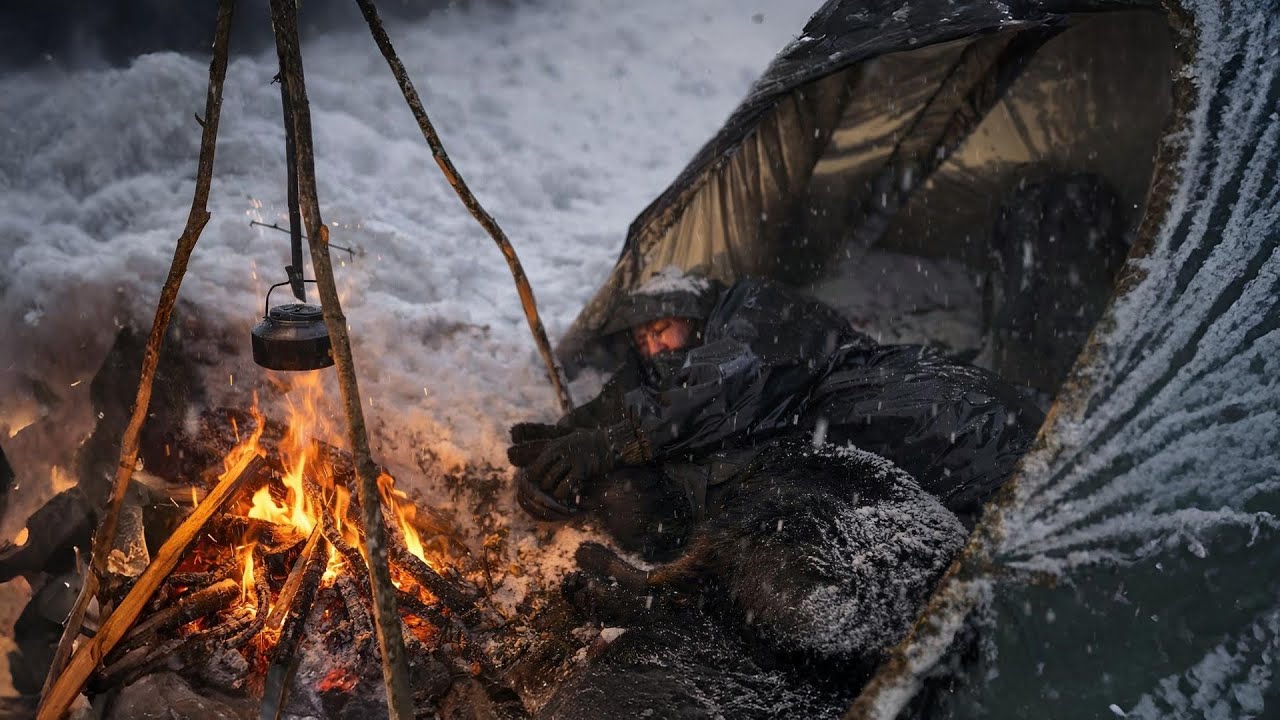 35 °C No Tent Winter Camping Heavy Snow with my Dog • Snow Storm ASMR