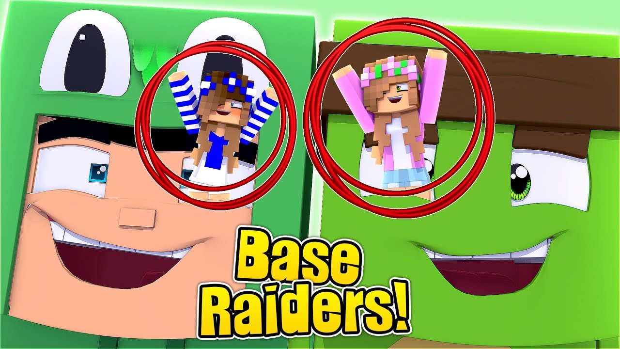 SISTER VS SISTER | BASE RAIDERS | Minecraft Little Kelly Plays