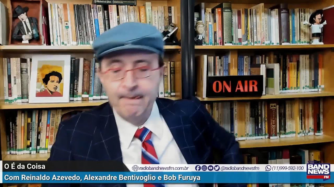 Reinaldo Azevedo: Bolsonaro usa rádios para pregar golpe. Pode?
