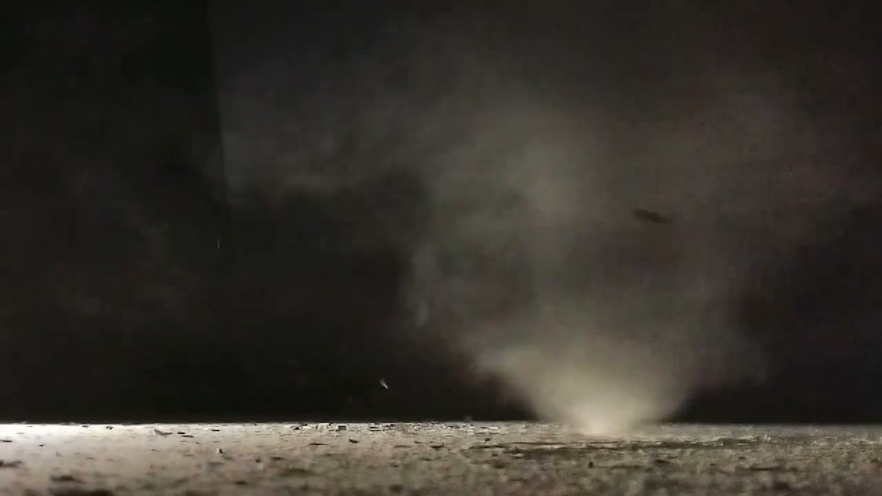 Small tornado, including satellite tornado in simulation 
