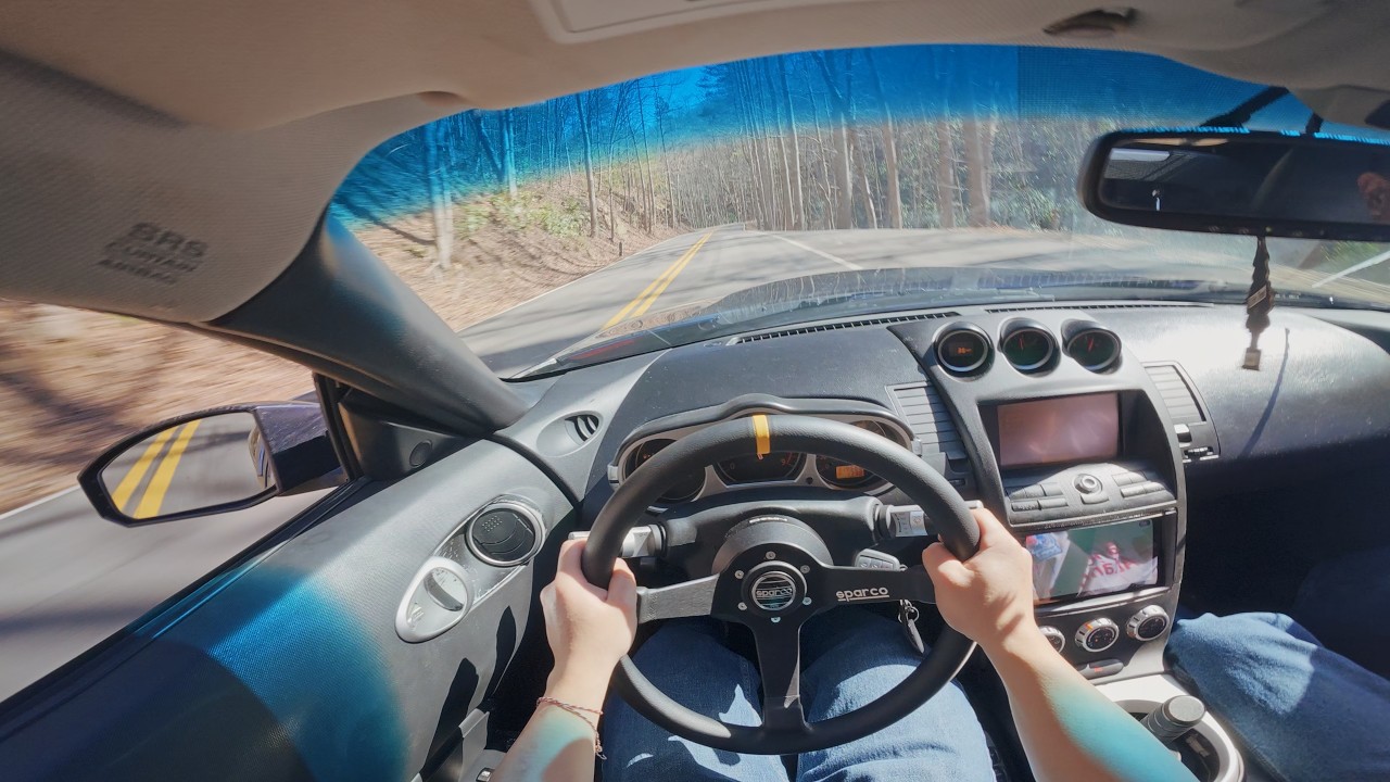 RAW 350z HR on tail of the dragon with some yapping at the end.