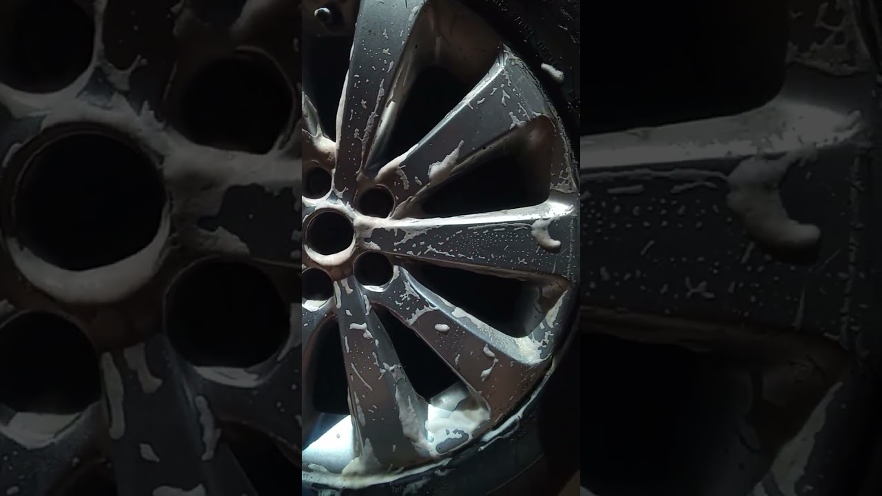 LAVANDO CARRO DO MEU PAI