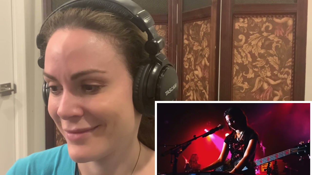 Emmy winning singer reacts to The Warning “The End: Stars Always Seem to Fade” live [M’s Tips 🎤]