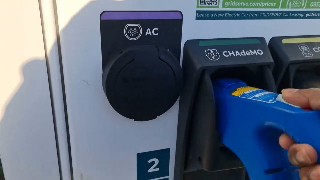 GRIDESERV EV charger at a motorway service station