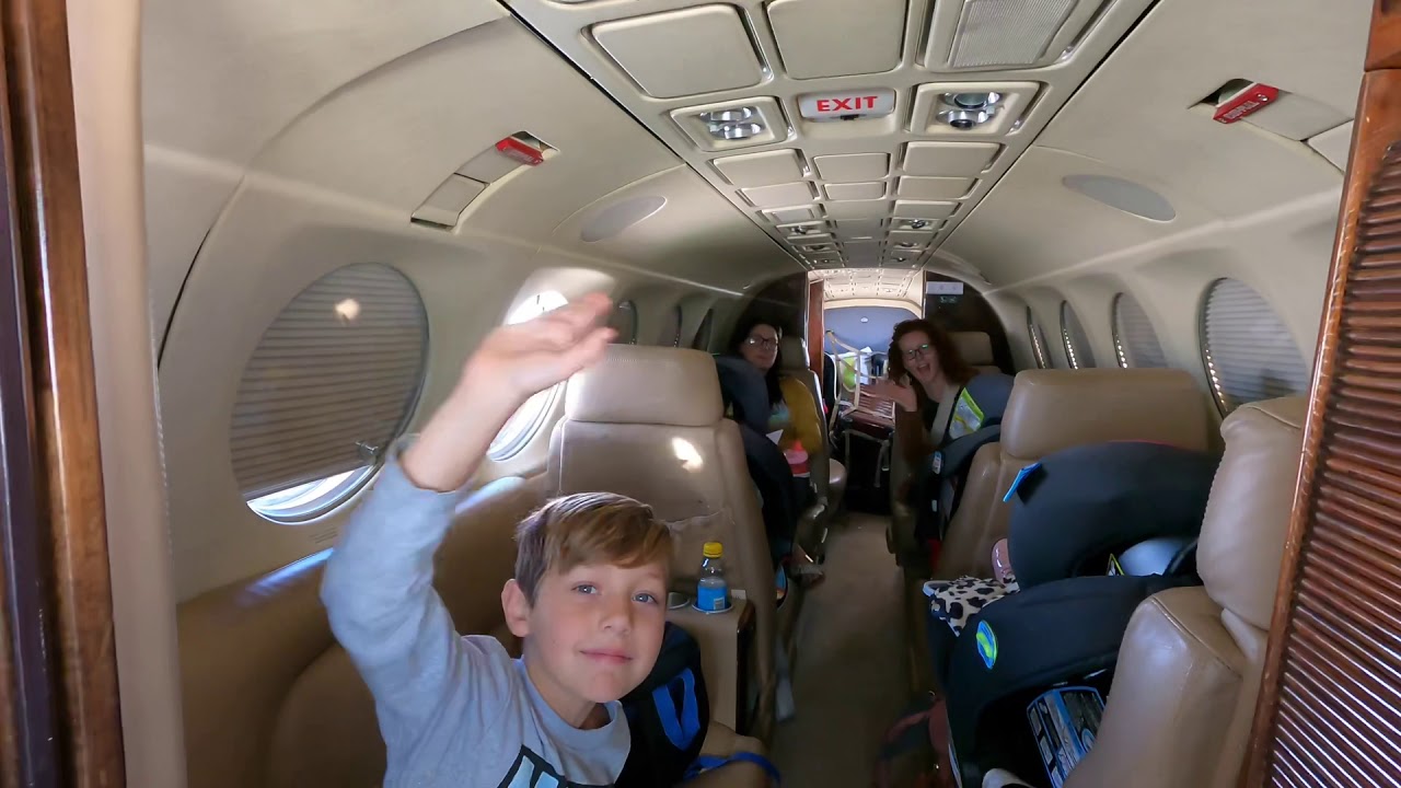 King air 300 taxi takeoff inflight landing