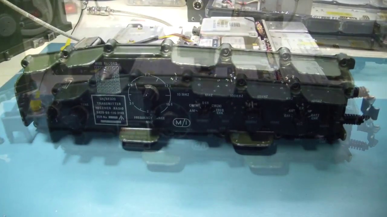 RT 320 radio militar