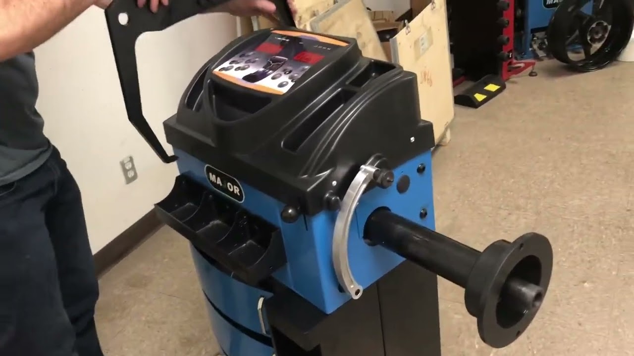 Motorcycle Wheel Balancer CB-5563 | Unboxing | Hand-spin