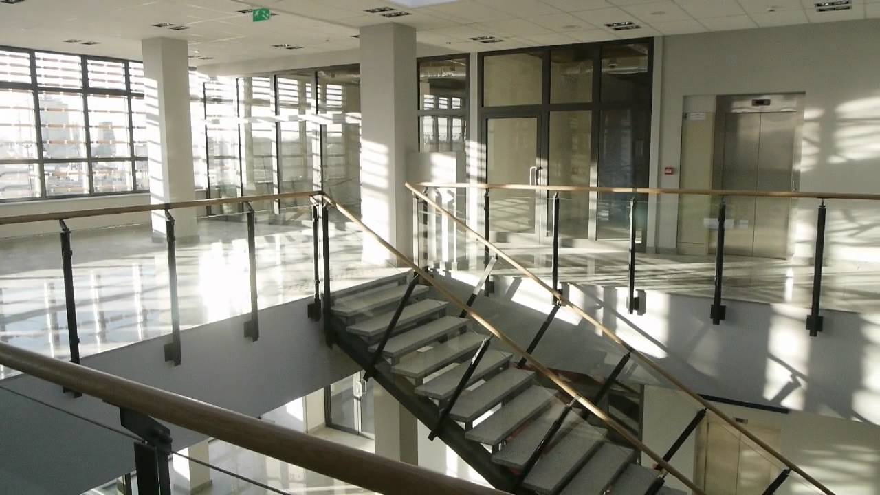 Dworzec z poślizgiem w styczniu (wideo)