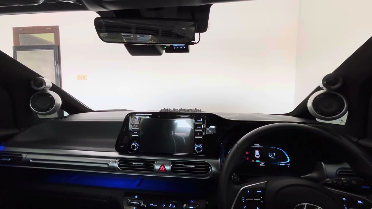 Hyundai Stargazer With Brax Matrix 3 Way Speaker