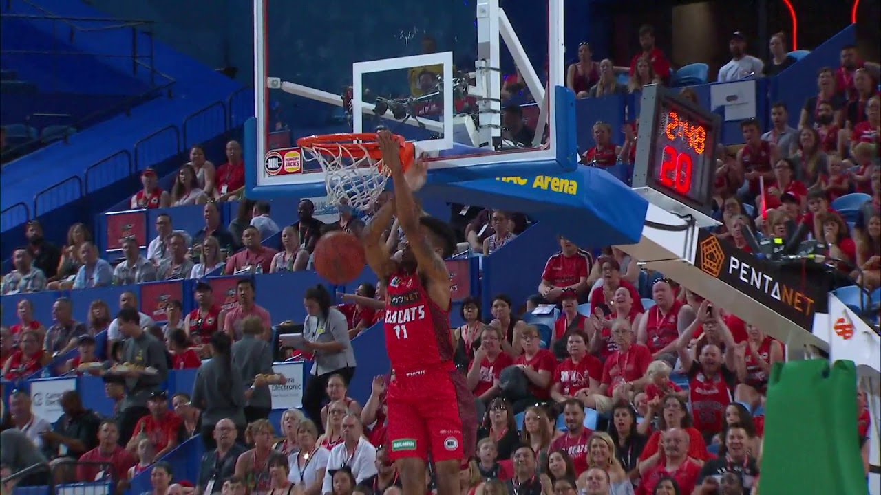Bryce Cotton, Angus Brandt Top Dunks of the Day, 01/20/2019