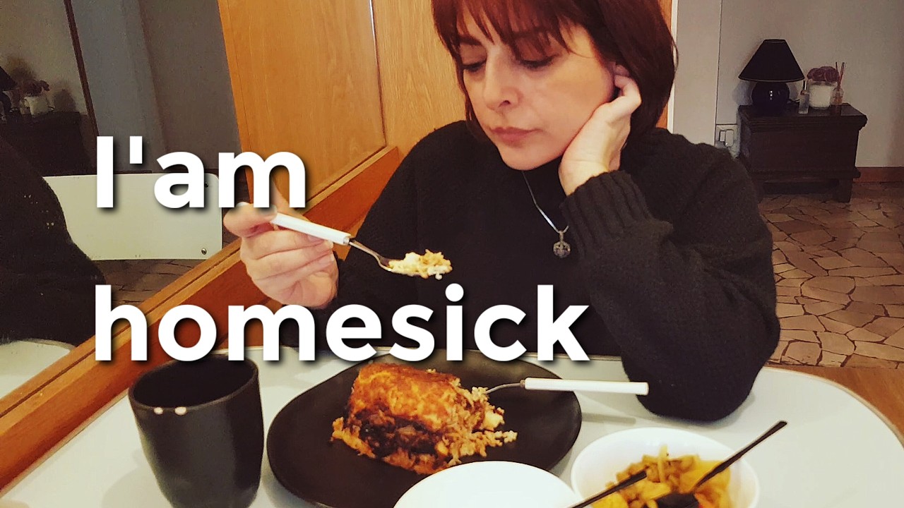 Homesick but calm, living alone in Italy, Peaceful cooking, Flipping the pot