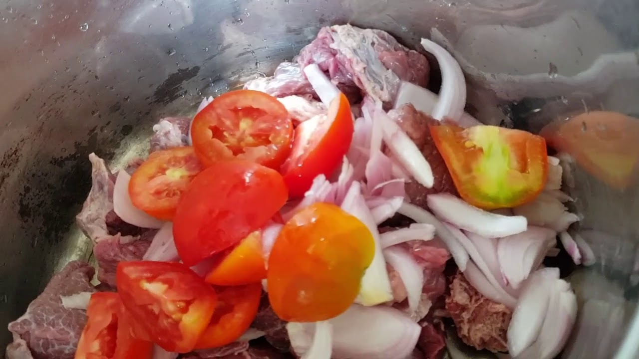 Sauce de foléré a la pâte l arachide avec sont foufou du riz à ma façon