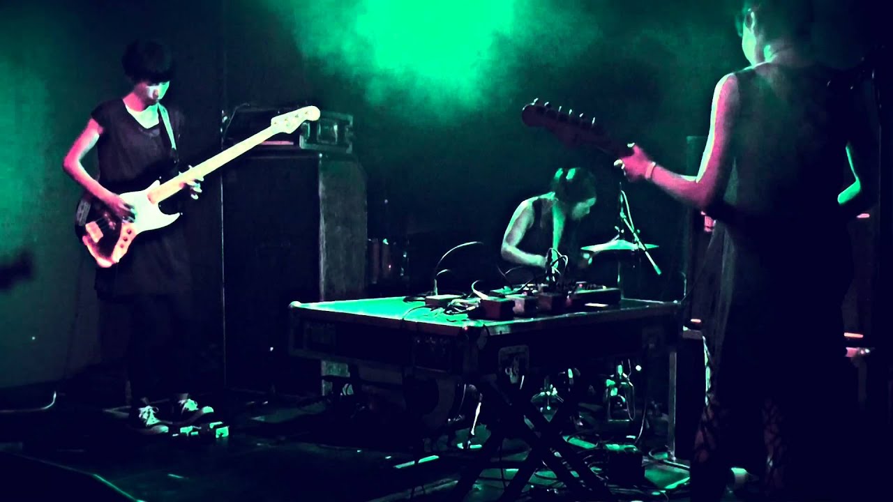 Nisennenmondai (にせんねんもんだい) - B-2 || live @ Incubated / 013 Tilburg || 19-06-2013