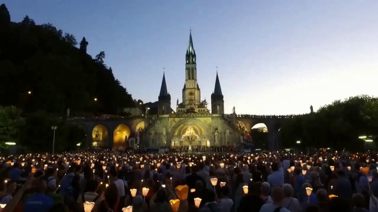 LOUVANDO A MARIA O POVO FIEL — Hino a Nossa Senhora de Lourdes (na voz de Maria do Rosário)