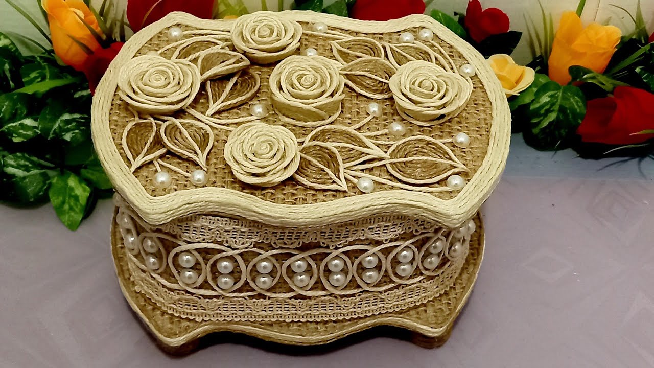Шкатулка из картона ,джута и мешковины.