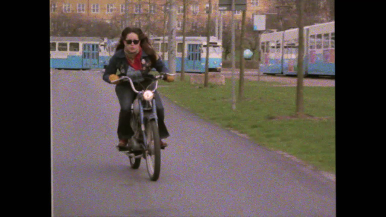 HONEYMOON DISEASE - ELECTRIC EEL (Official Video)