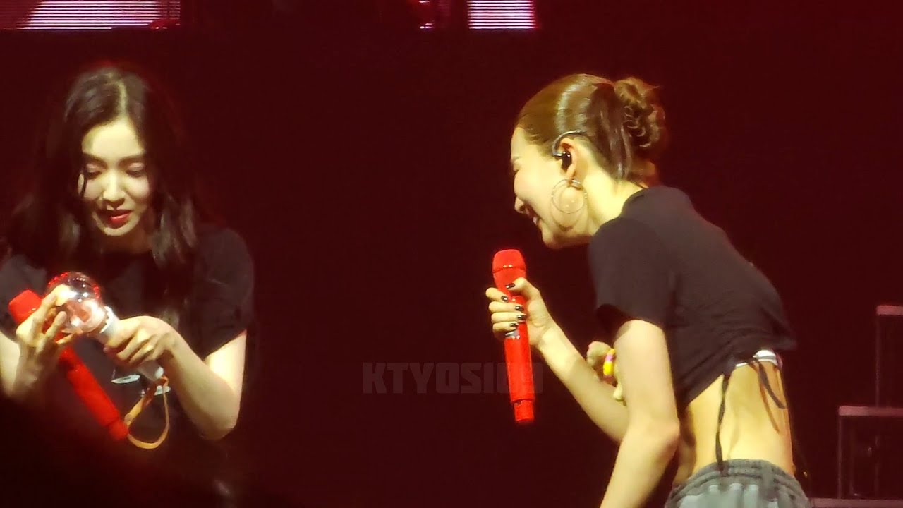 [4K] 250704 Red Velvet IRENE & SEULGI - Hit That Drum & Zimzalabim at BALANCE TOUR in SINGAPORE