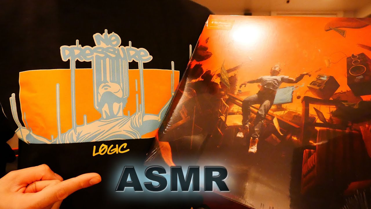 ASMR - Unboxing Logic Merch