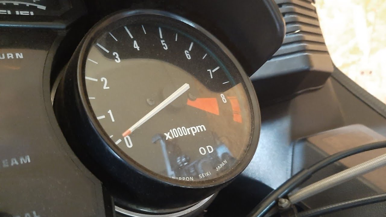 Fixing a fluctuating tachometer on my honda gl1100