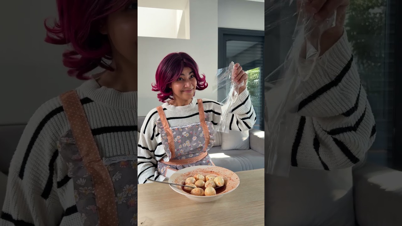 How to eat eggs ? 😱👻
