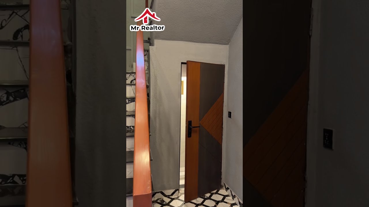 10 Marla Brand New Luxury House | Saher Villas MPS Road Multan | Elegant Triple Height Entrance