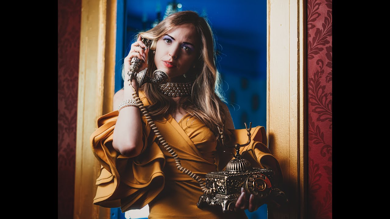 Going a Little Retro!  Creating Studio Portraits with the Rotolight Neo 3