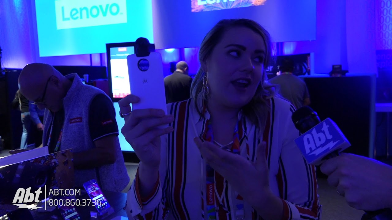 CES 2018 - Motorola Moto Mods