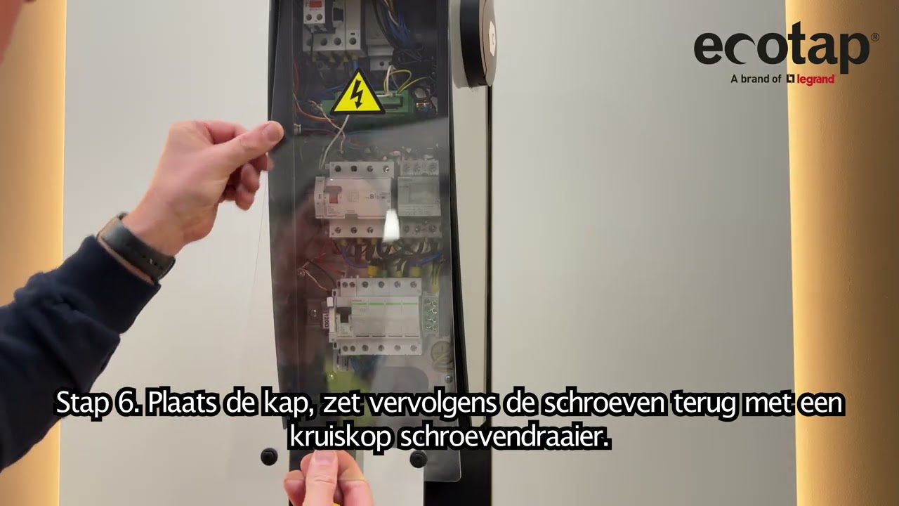 Single Wallcharger - Aardlekschakelaar omzetten