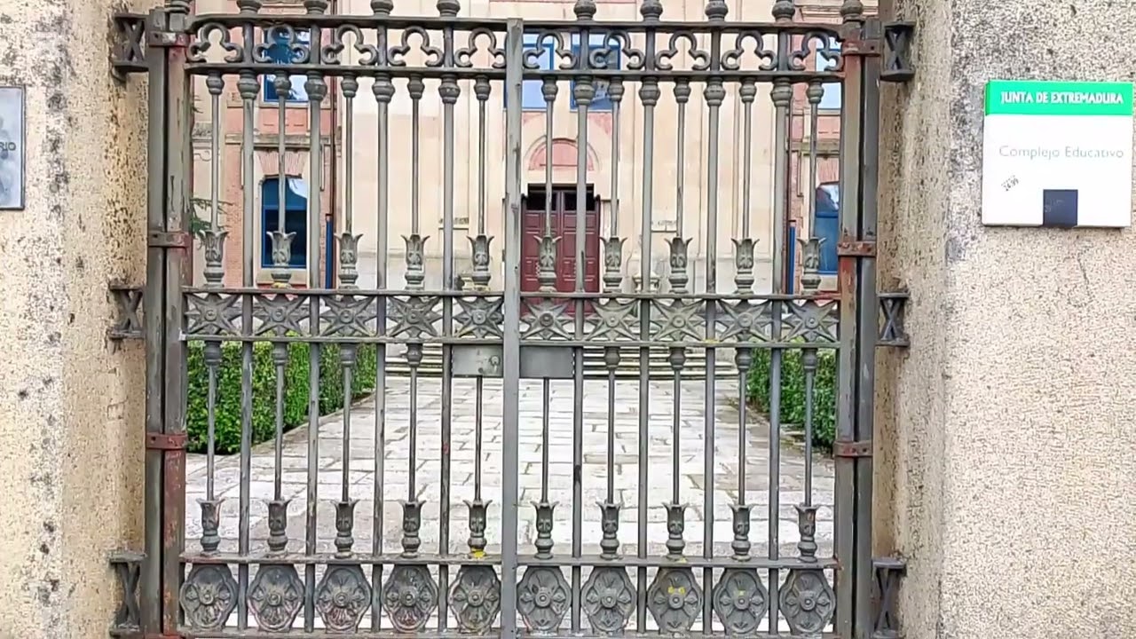 Как вам Book trailer для испанской школы