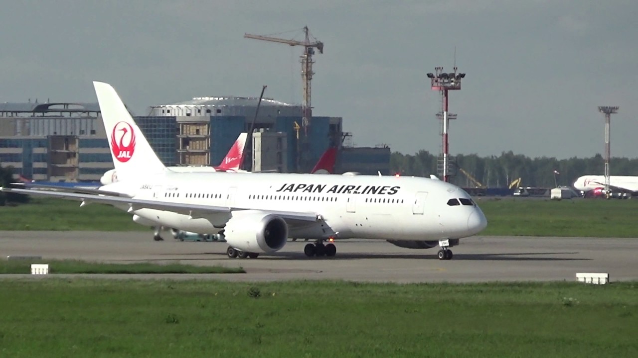 MOSCOW Summer Planespotting at UUDD-2. Летний споттинг в Домодедово/UUDD-2.