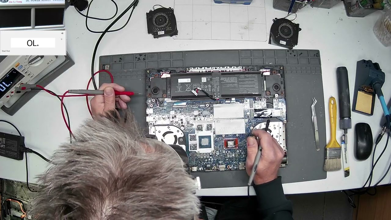 24443 ASUS G513 Nu porneste