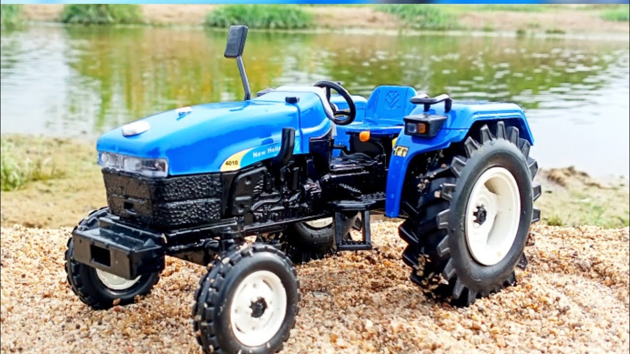 New Holland toy model tractor unboxing video don't skip video must watch it look at me...