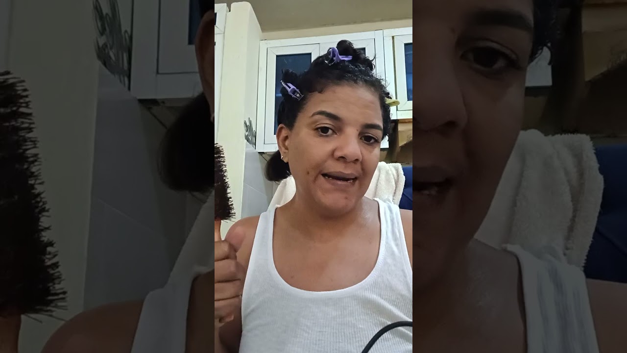 Arreglándome el cabello en cada