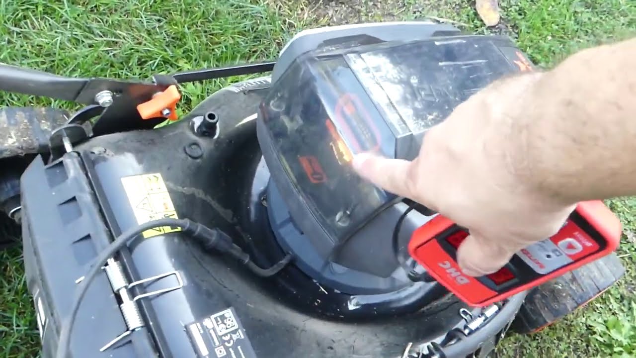 1412. Digitális akkuteszter teszt. ⚡ + hasznos infók az akksikról
