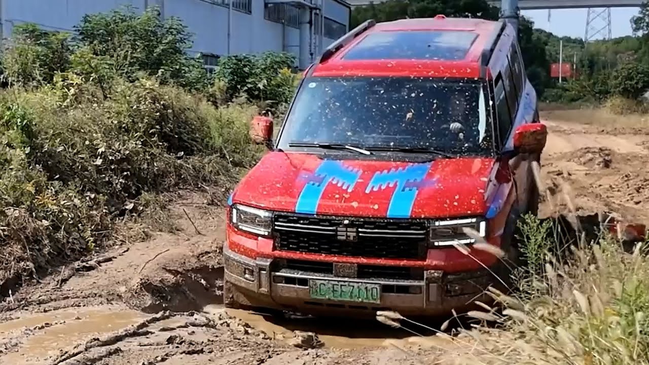 Chery Jetour G700 Off-Road Performance Showcase