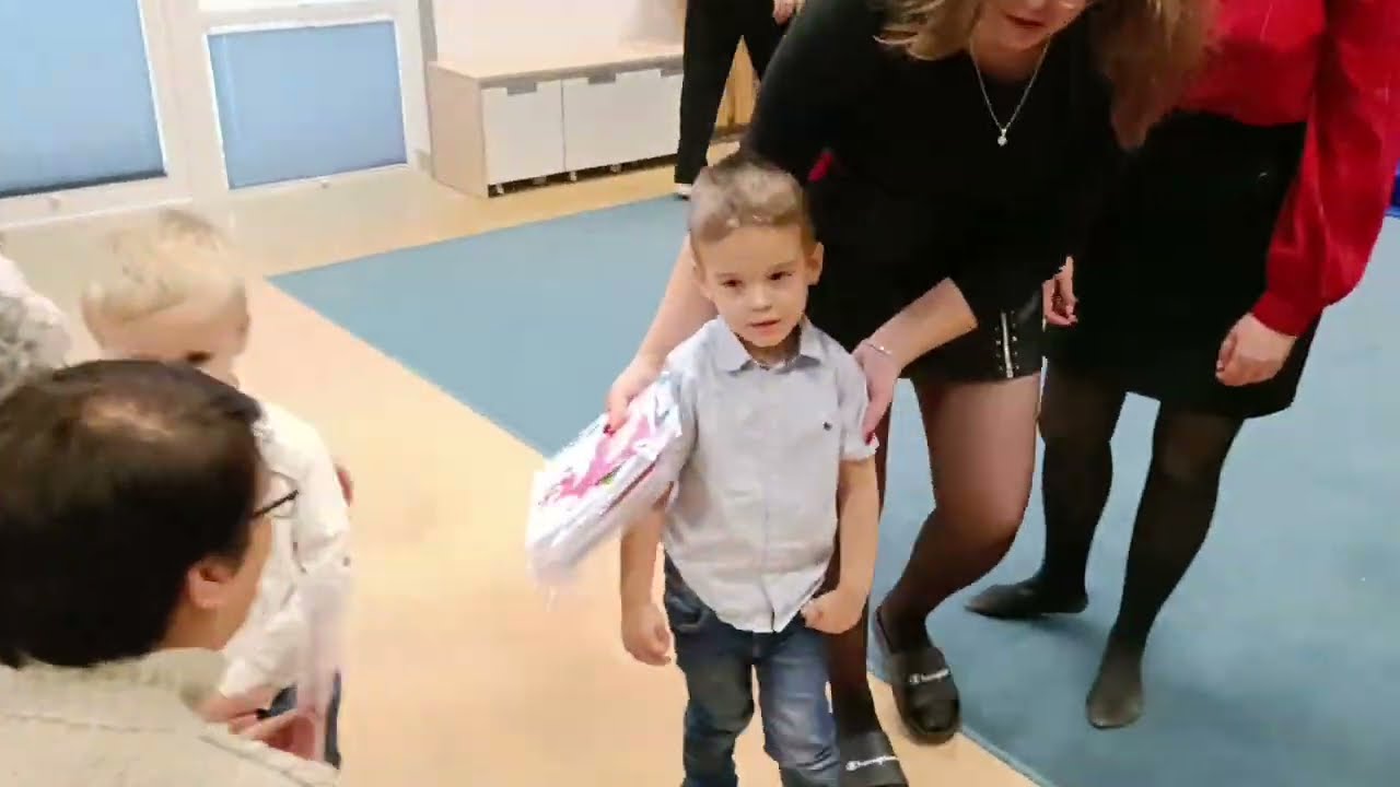 Podziękowania dla Babć i Dziadków - grupa Motylki