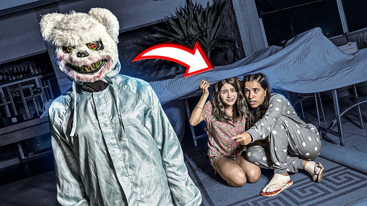 FIZEMOS UM QUARTO SECRETO COM NOSSAS AMIGAS E O URSO APARECEU...