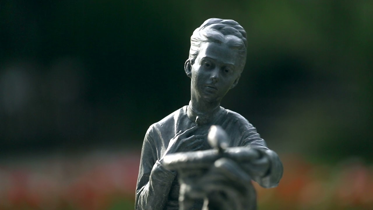 Emily Williamson Statue Campaign Shortlisted Sculptor - Billie Bond