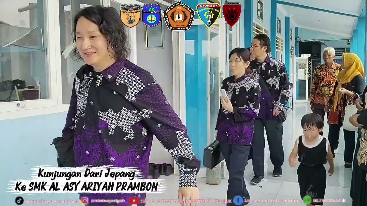 Pertukaran Budaya dan Kunjungan Tamu Internasional dari Jepang ke SMK AL ASY'ARIYAH PRAMBON