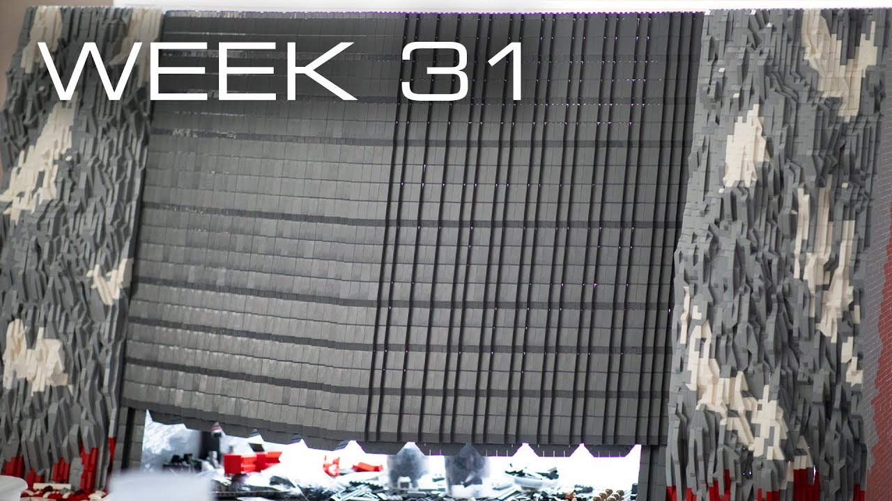 Building Crait in LEGO - Week 31: Finishing the Mountains