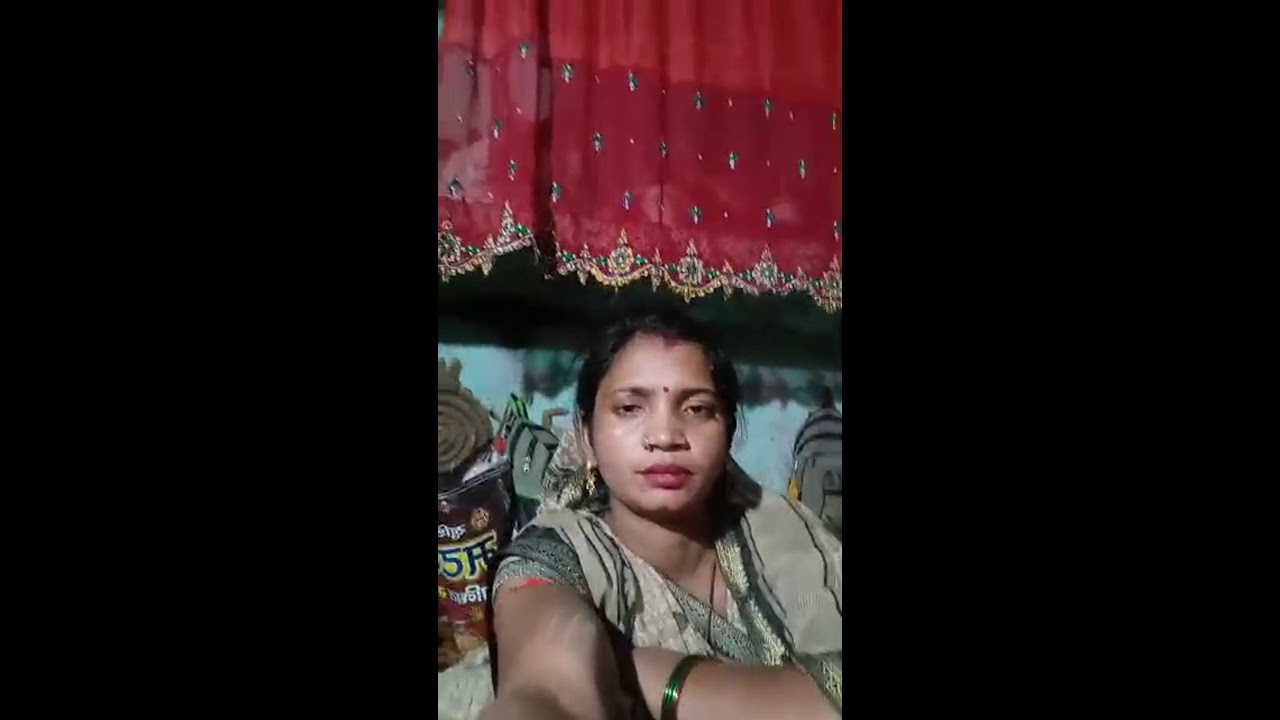 Lakshmi  Rathor  लाइव है!