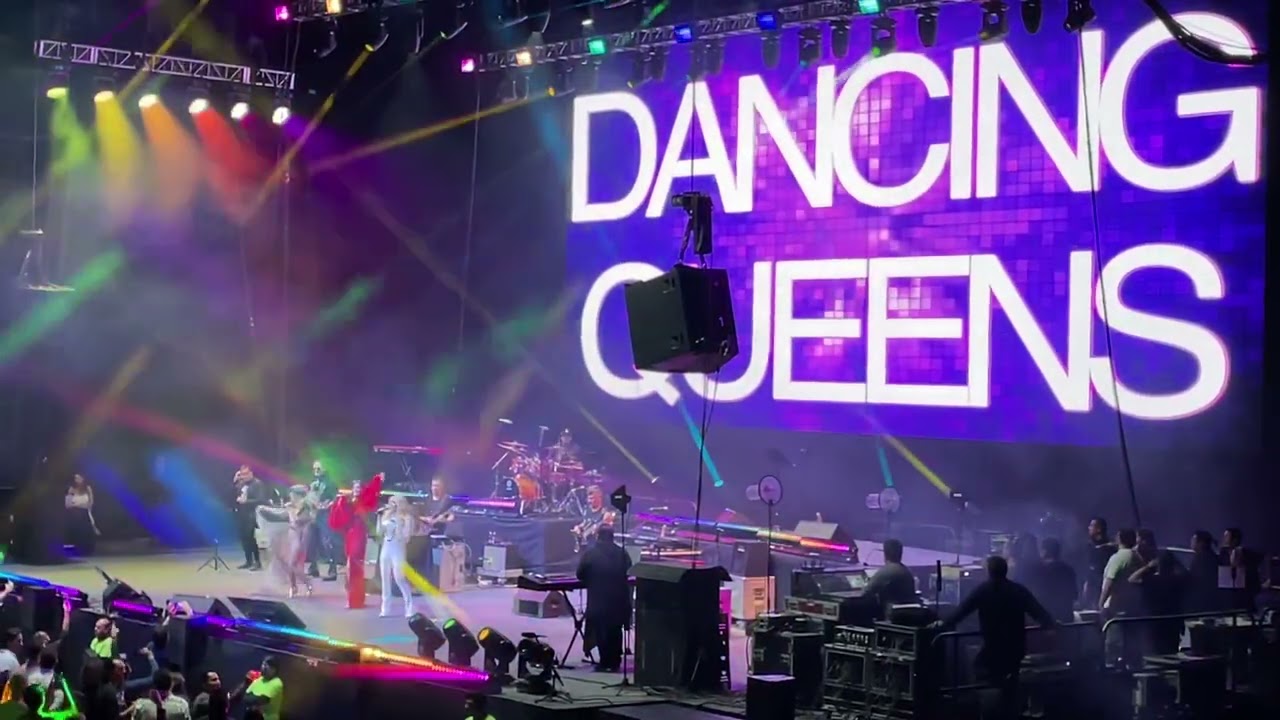 Dancing Queen - Fey, Ana Barbara, Marta Sanchez (en vivo desde la arena cuidad de México)