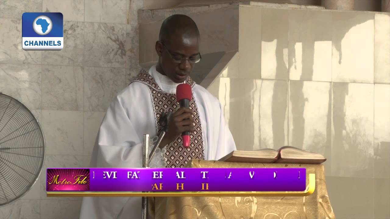 Metrofile: First Couple Of Edo State Attend First Church Service After Marriage For Thanksgiving