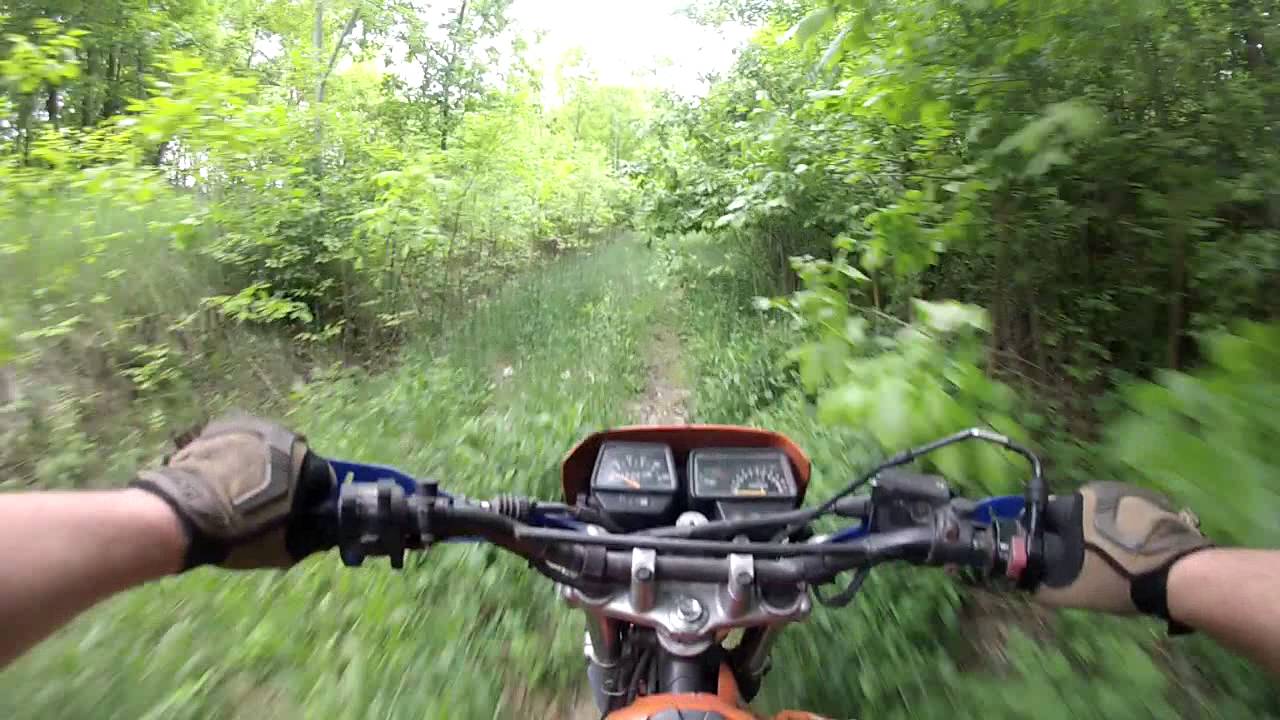 Szybki szpil przez miasto | Yamaha DT 80 LC2