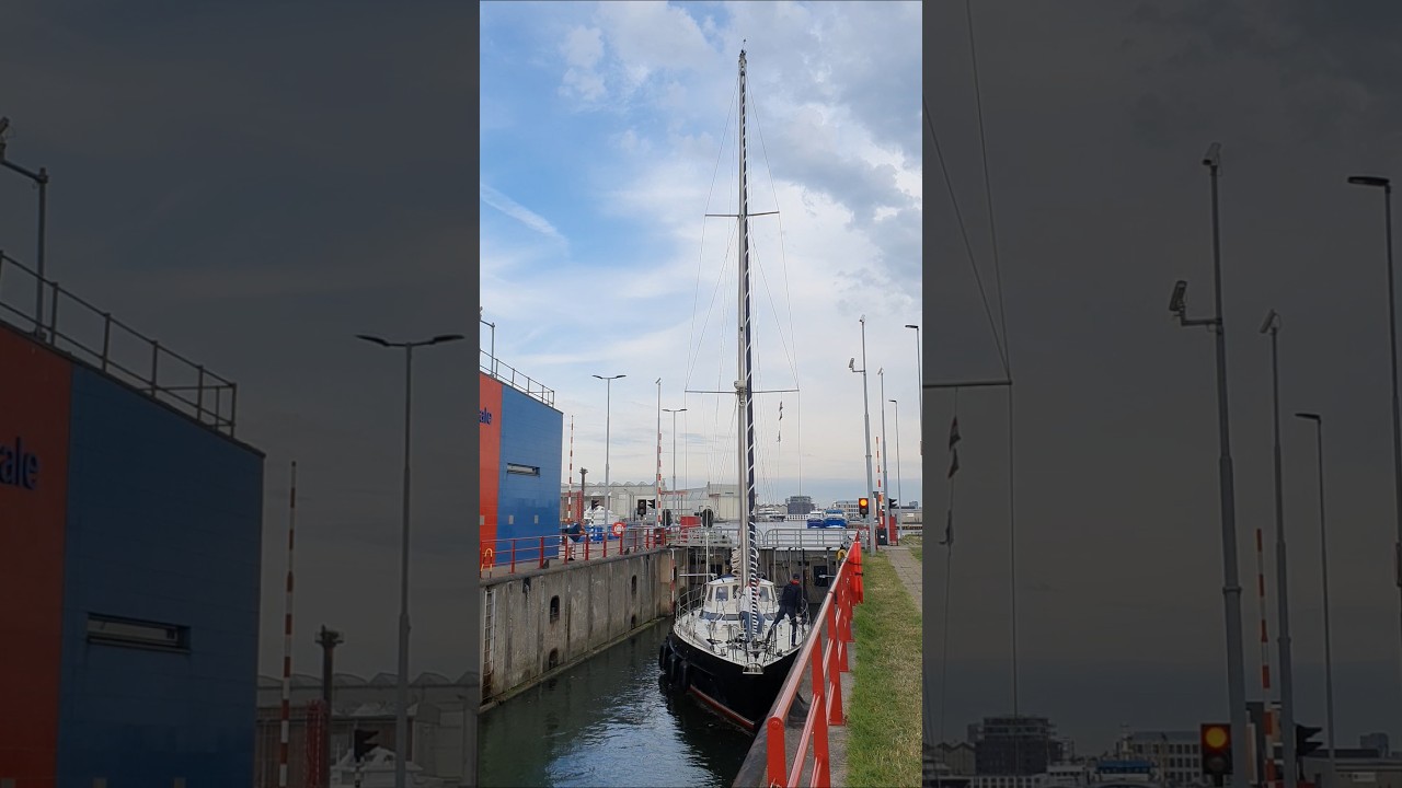 🛥️ Vlissingen Netherlands 🇳🇱 Sluicebox @TravelwithHugoF  